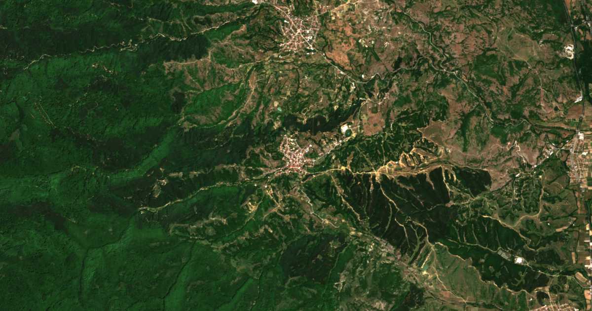 Satelitska karta: Lǎžnica