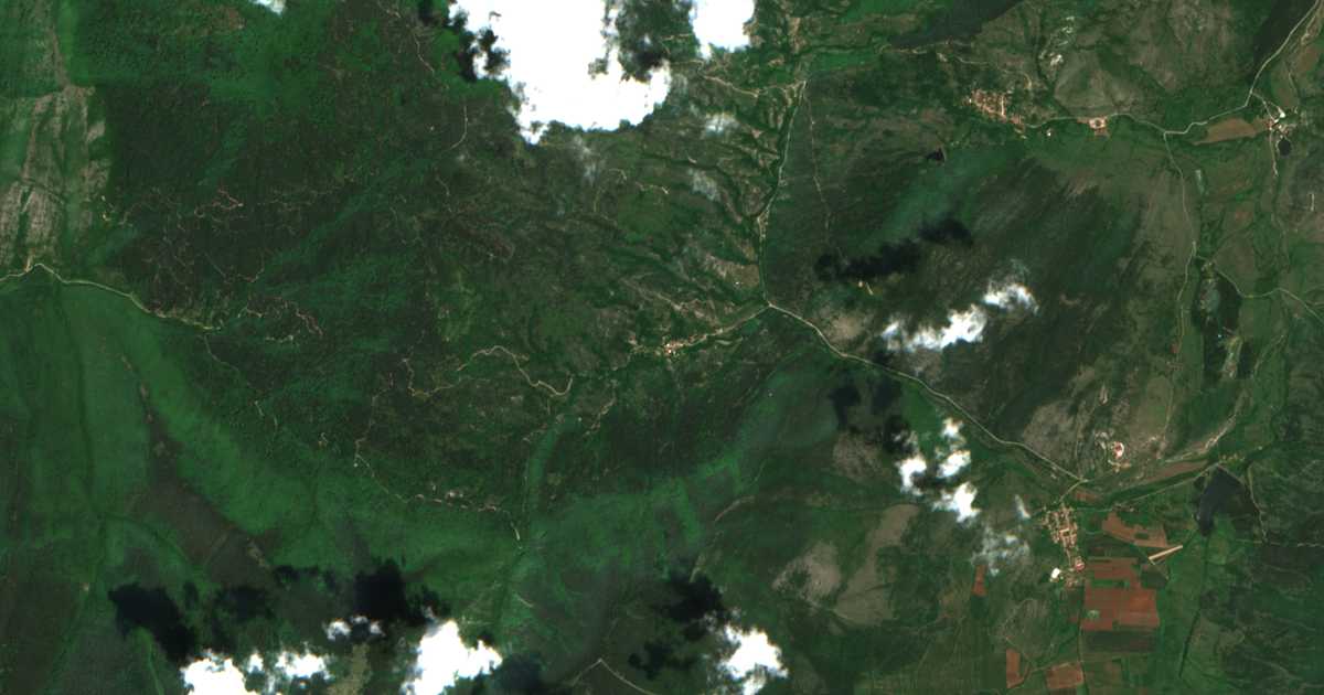 Satelitska karta: Paril