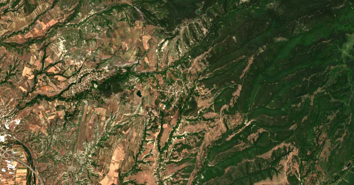Satelitska karta: Ploski