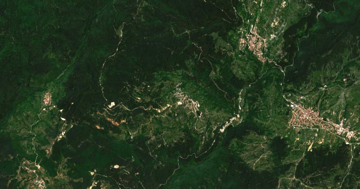 Satelitska karta: Dolen