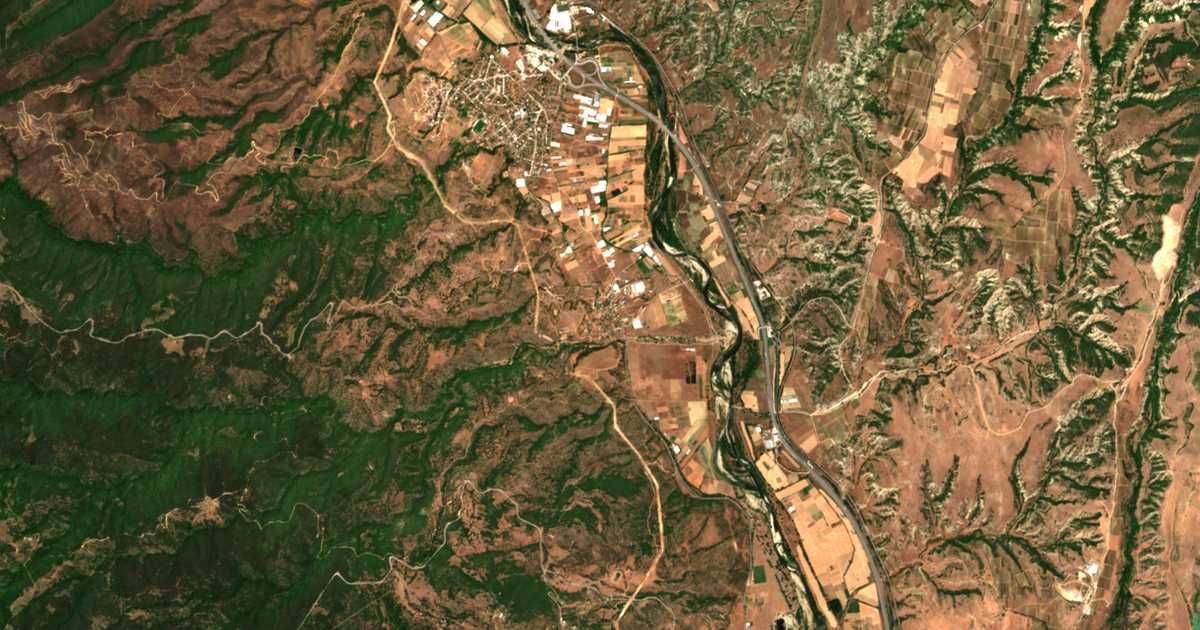 Satelitska karta: Drakata