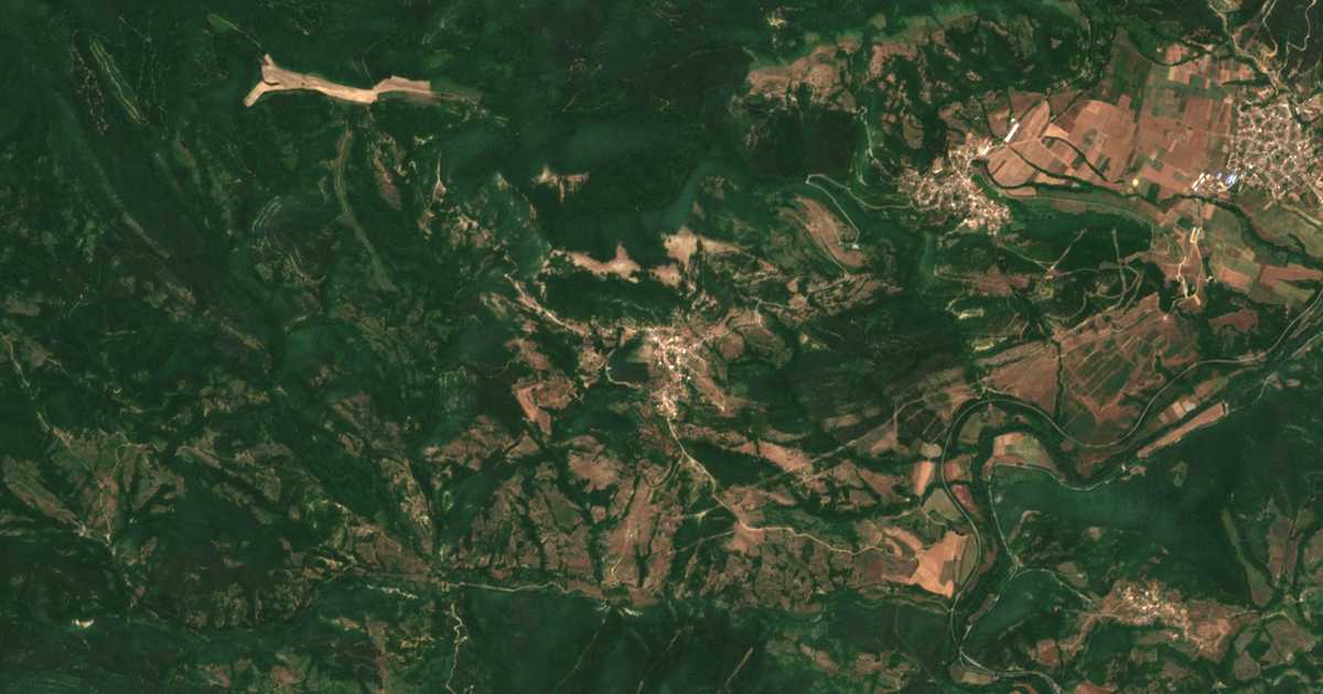 Satelitska karta: Karaveljovo