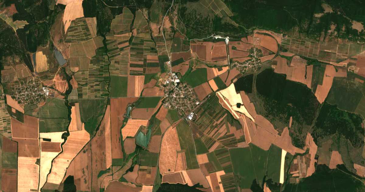 Satelitska karta: Lozarevo