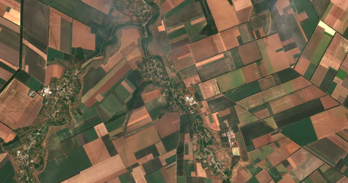 Satelitska karta: Izvorovo