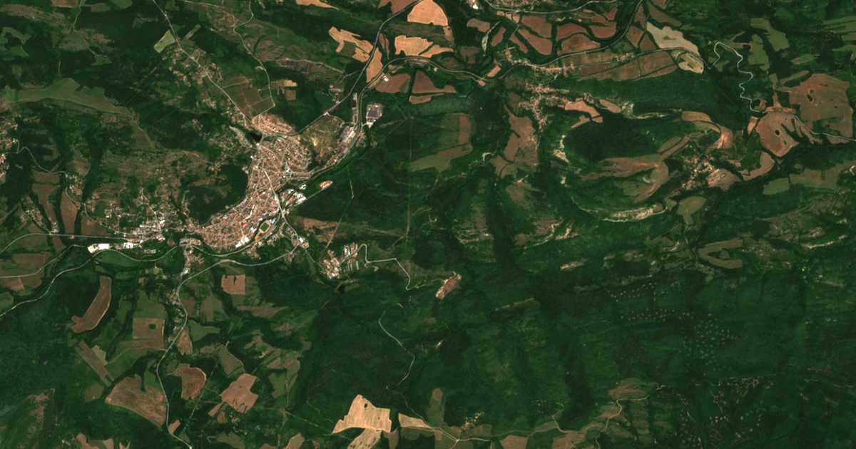 Satelitska karta: Gǎrnja