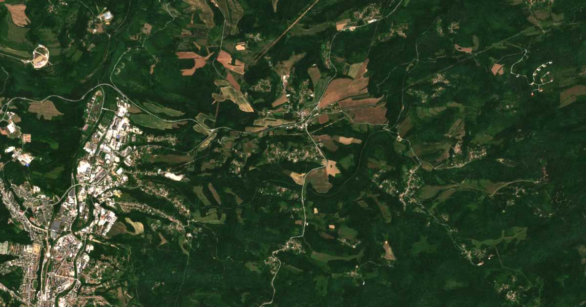 Satelitska karta: Kopčeliite