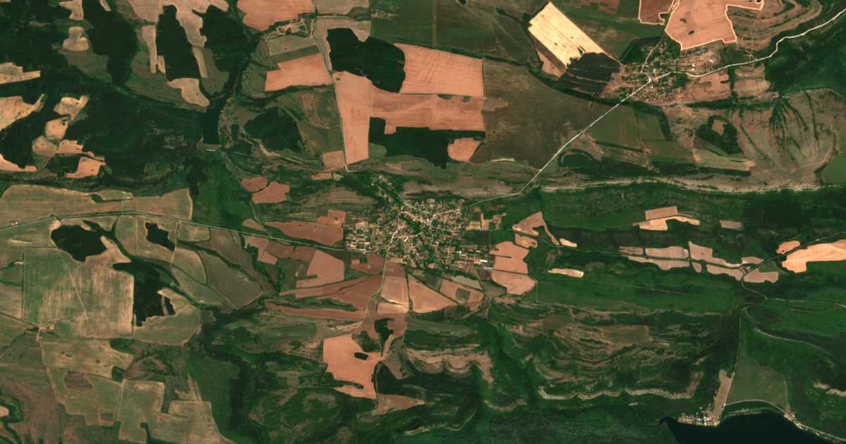 Satelitska karta: Kramolin