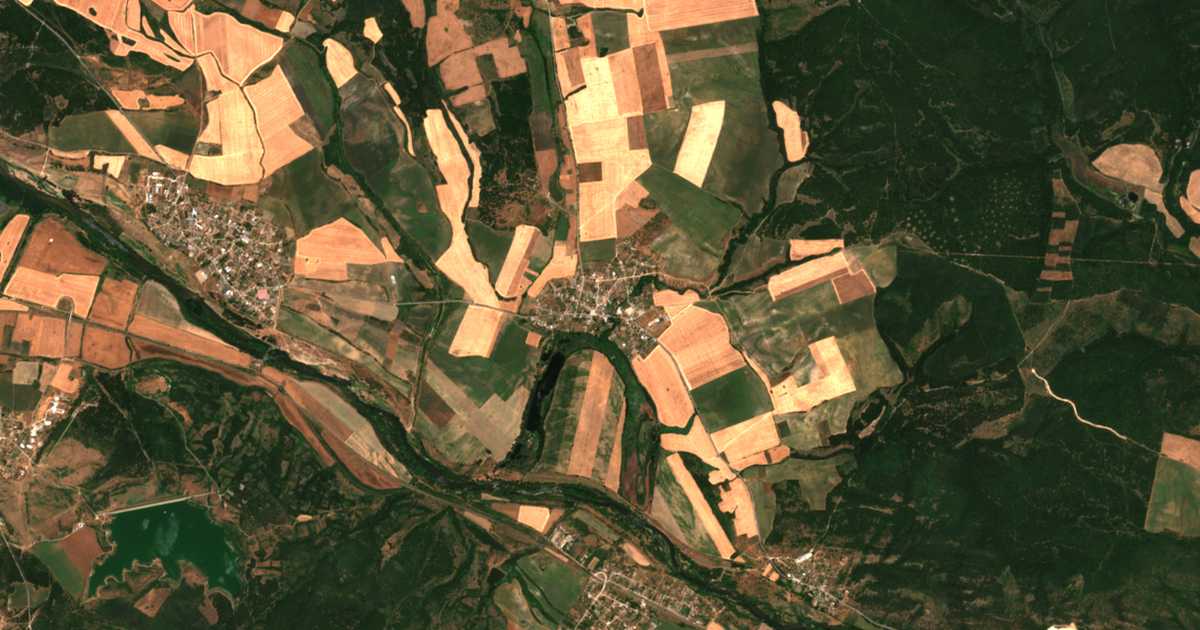 Satelitska karta: Zlatopole