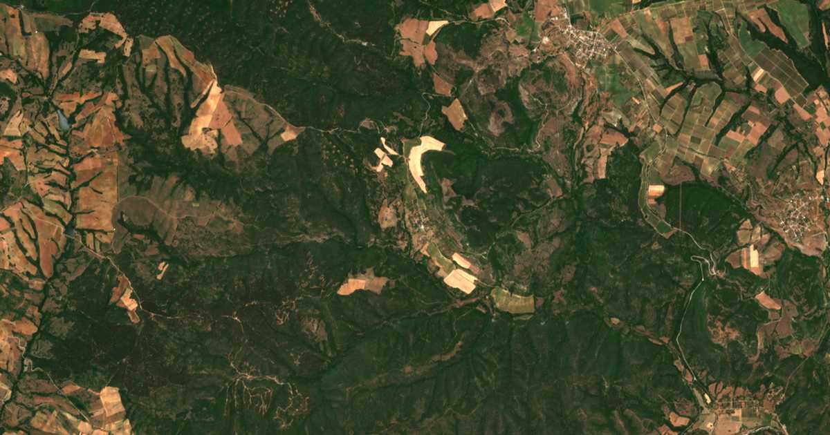 Satelitska karta: Orešino