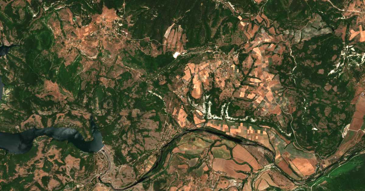 Satelitska karta: Golobradovo