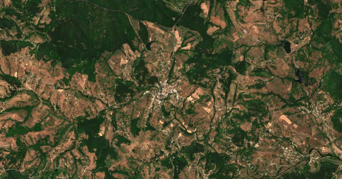 Satelitska karta: Srednevo