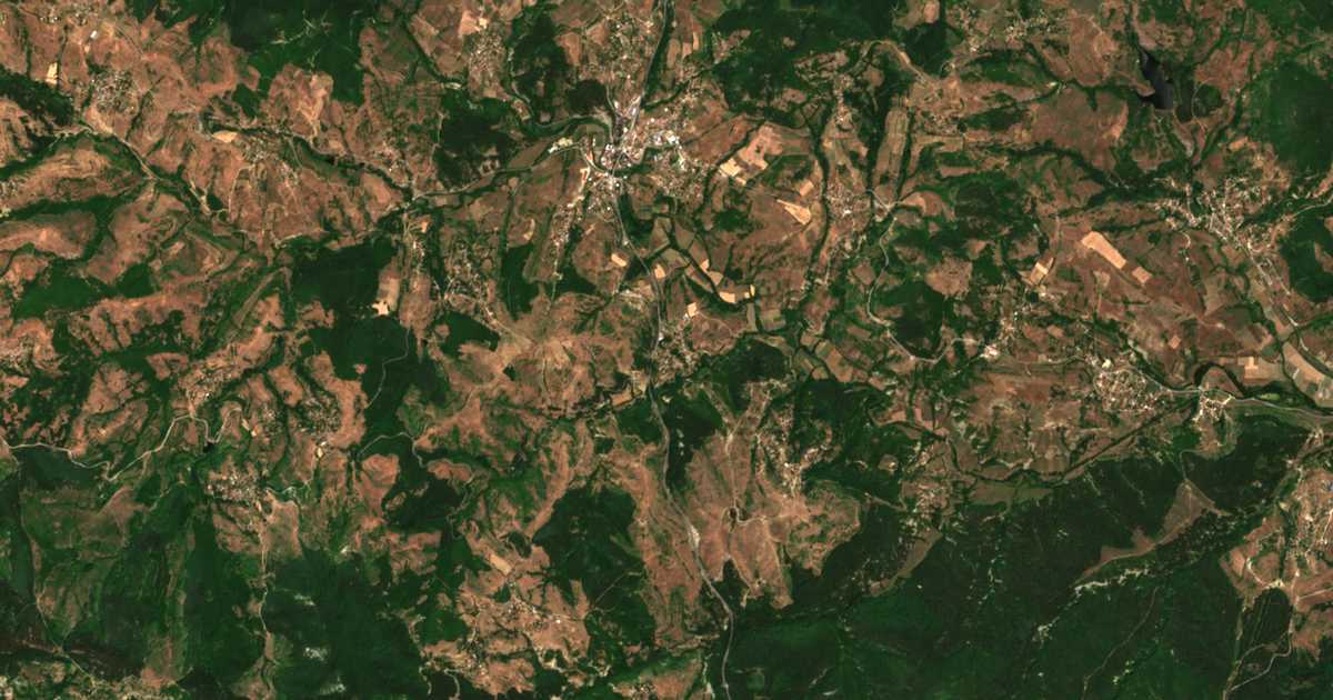 Satelitska karta: Železnik