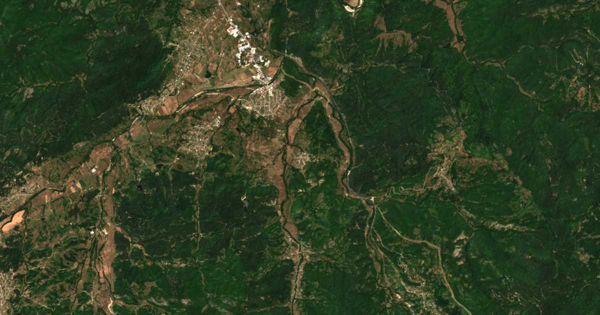 Satelitska karta: Aprilci