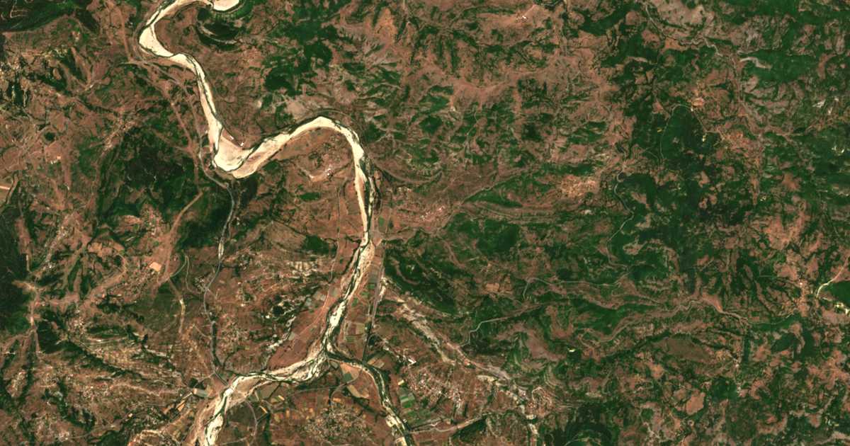 Satelitska karta: Starejšino