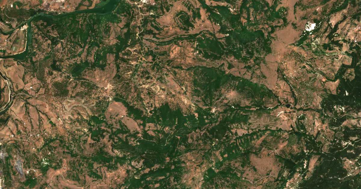 Satelitska karta: Čomakovo