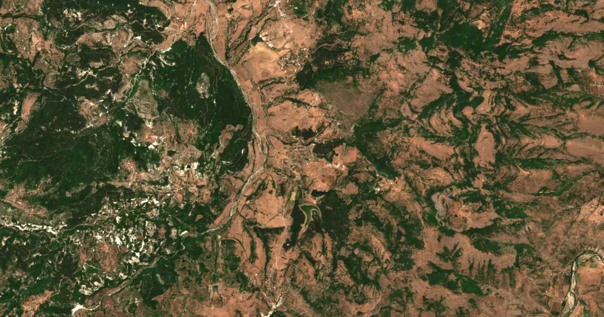 Satelitska karta: Nanovica