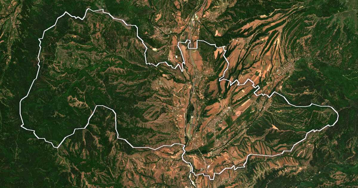 Satelitska snimka s ucrtanom granicom: Kočerinovo