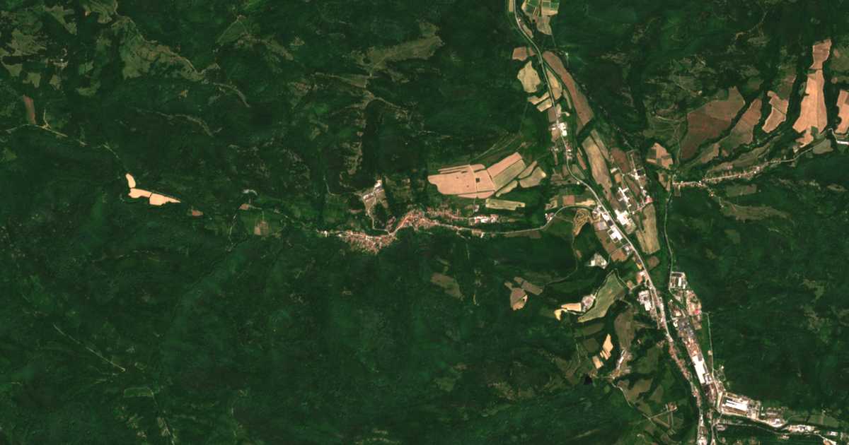 Satelitska karta: Kalejca