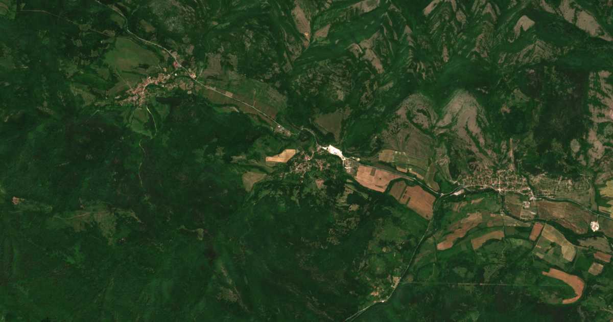Satelitska karta: Mitrovci