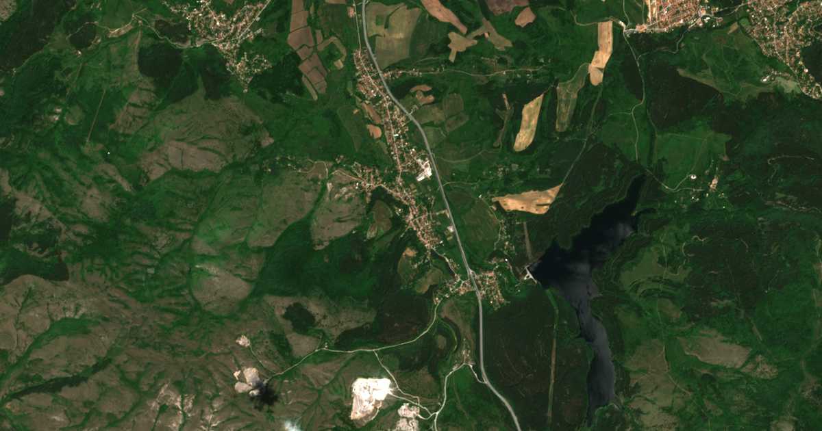 Satelitska karta: Studena