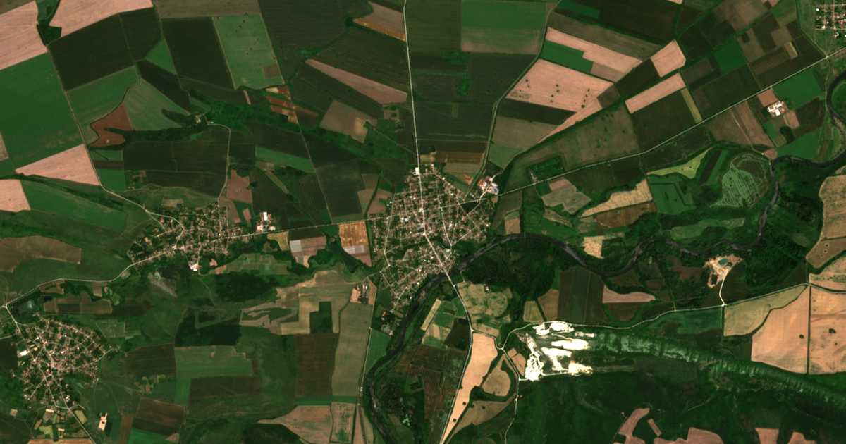 Satelitska karta: Čomakovci