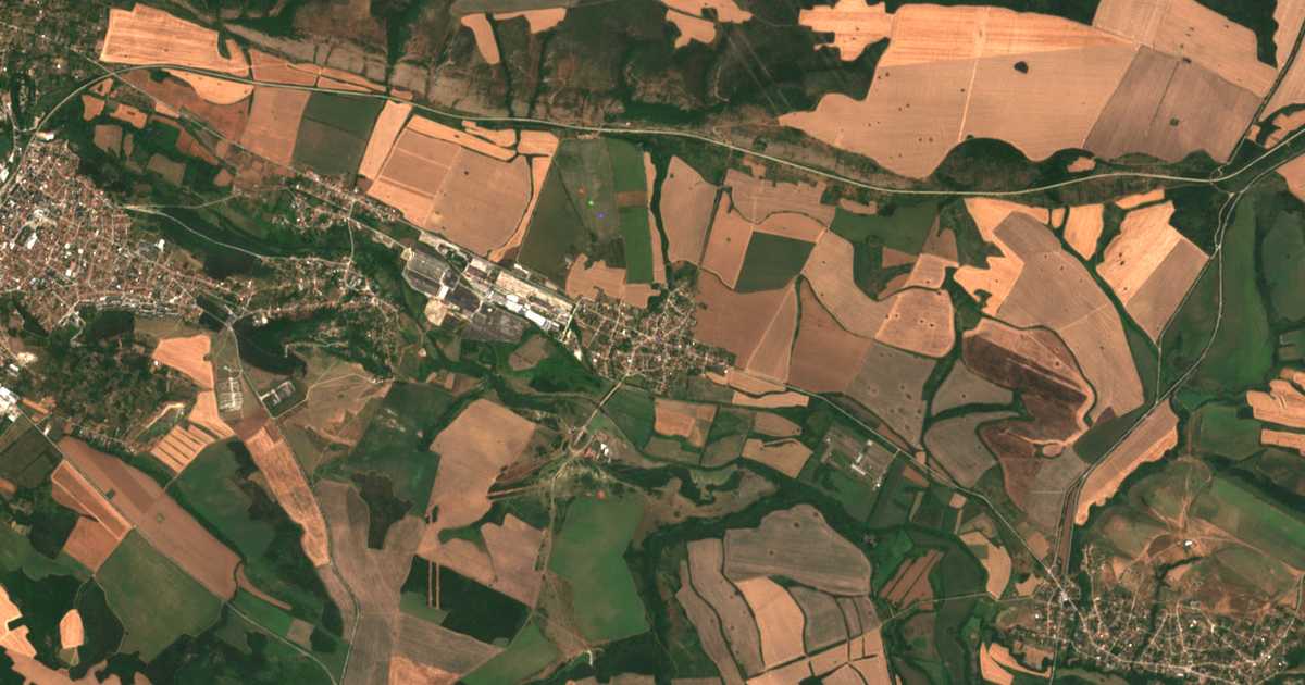 Satelitska karta: Rupci