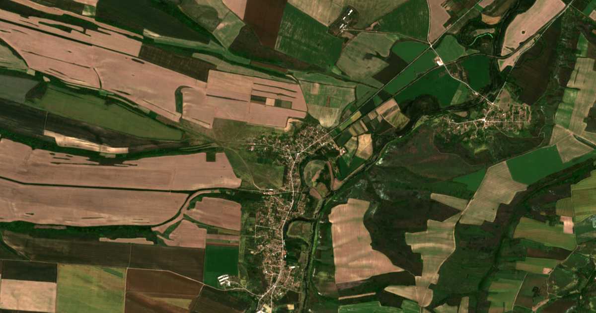 Satelitska karta: Komarevo