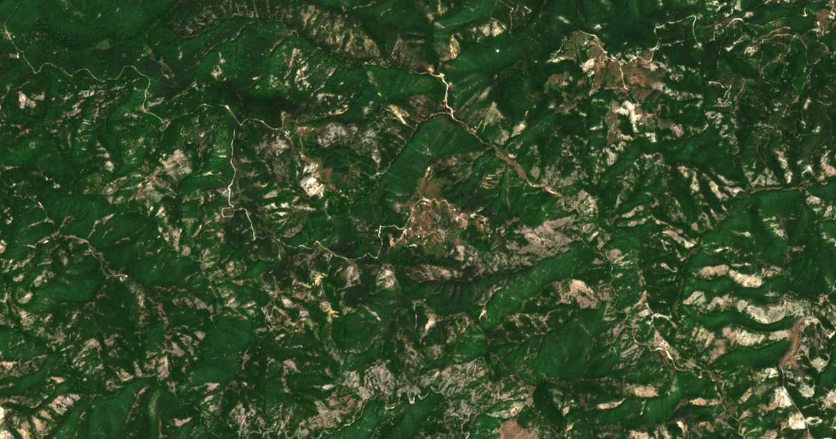 Satelitska karta: Tri mogili