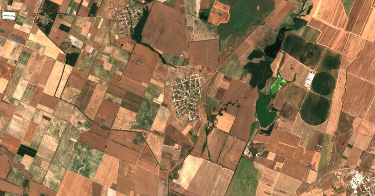 Satelitska karta: Momino Selo