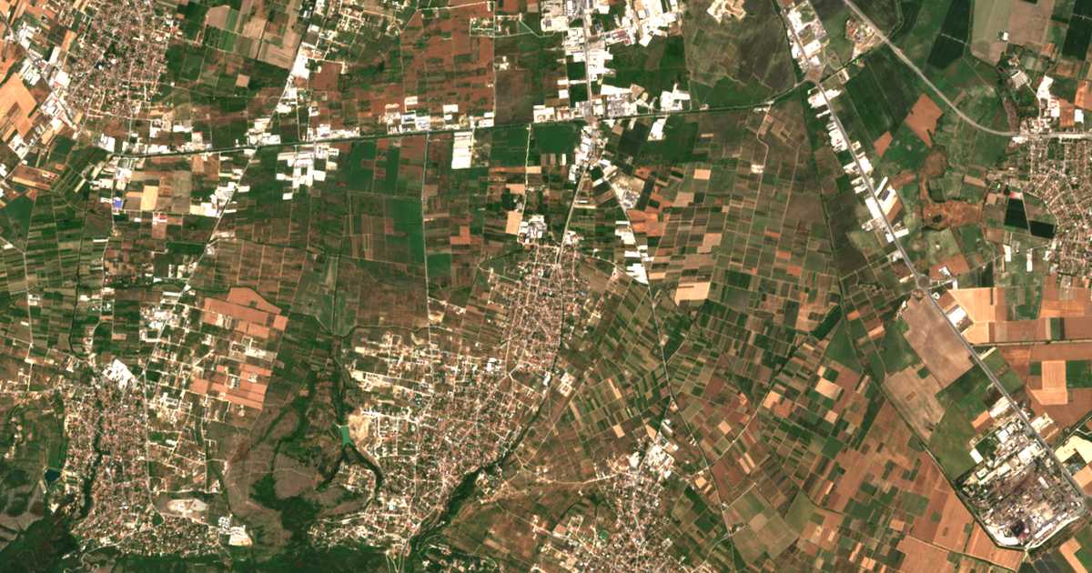 Satelitska karta: Branipole