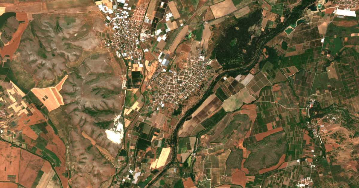 Satelitska karta: Kurtovo Konare