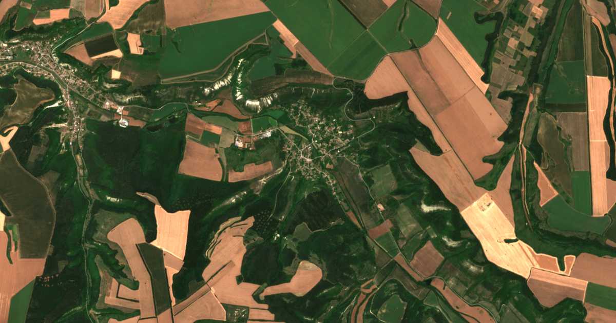 Satelitska karta: Kostandenec