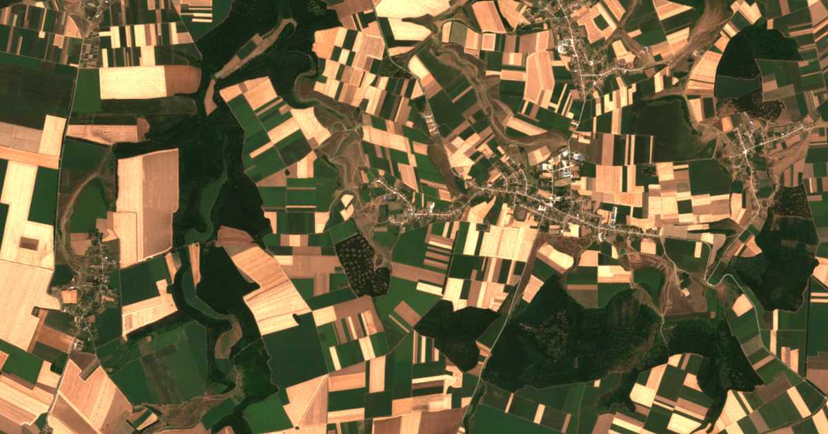 Satelitska karta: Orešene
