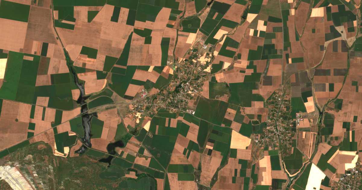 Satelitska karta: Pet Mogili