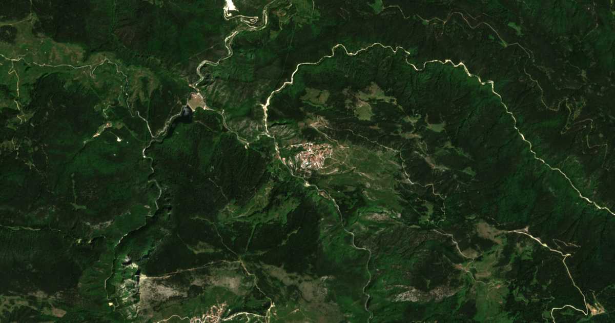 Satelitska karta: Gjovren