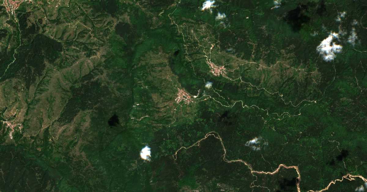 Satelitska karta: Brǎšten