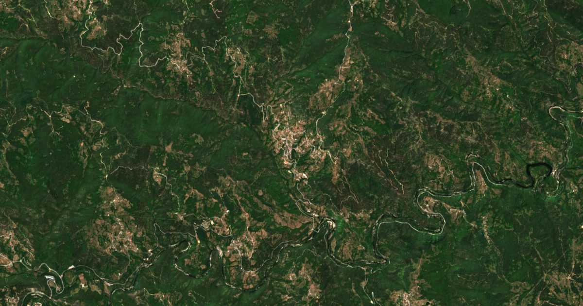 Satelitska karta: Vǎrbina