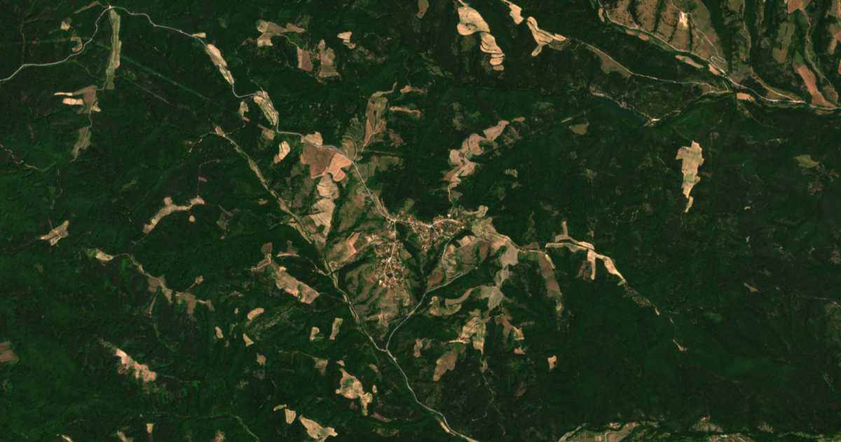 Satelitska karta: Gucal