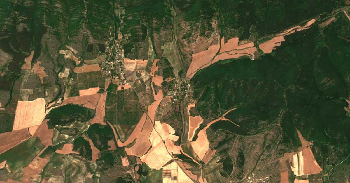 Satelitska karta: Izvorovo