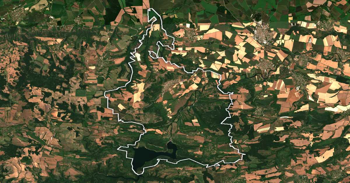 Satelitska snimka s ucrtanom granicom: Suhindol