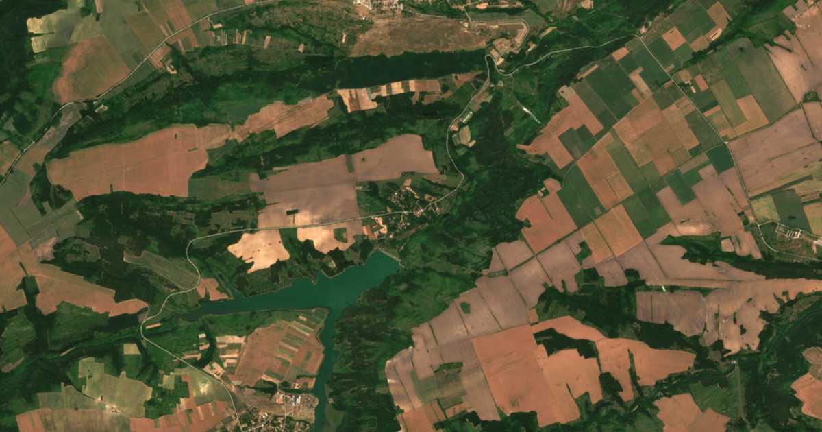 Satelitska karta: Poletkovci
