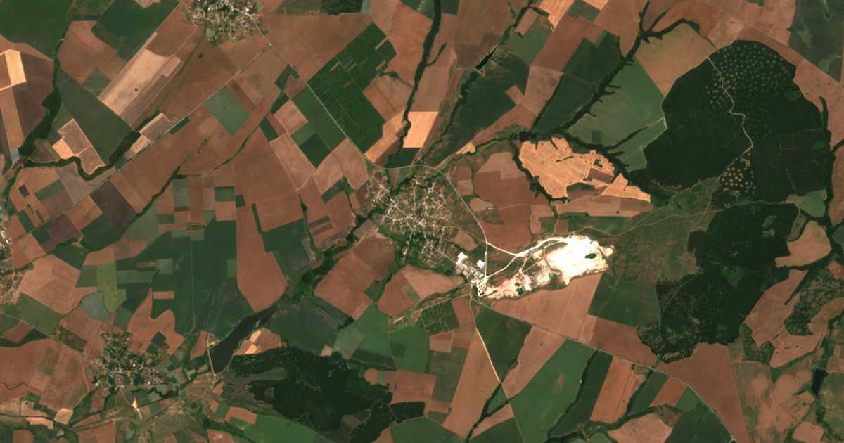 Satelitska karta: Kamenec