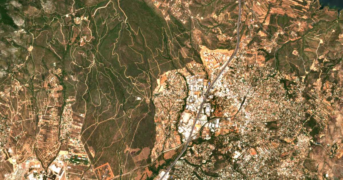 Satelitska karta: Kryonérion
