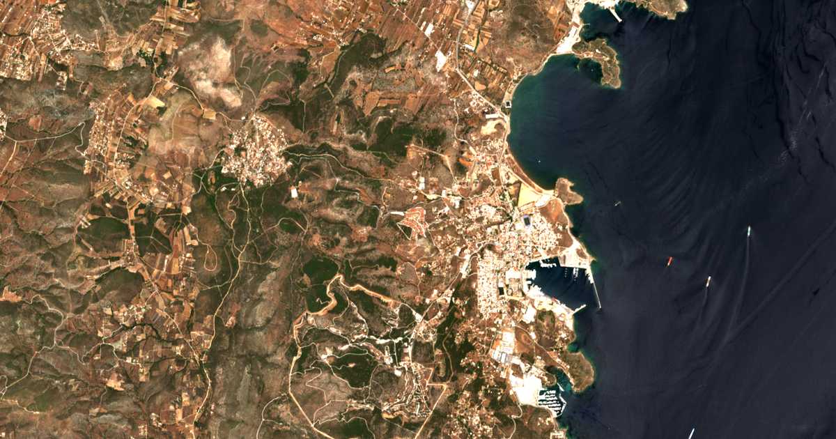 Satelitska karta: Ergatikés Katoikíes - Ágios Ioánnis Róssos