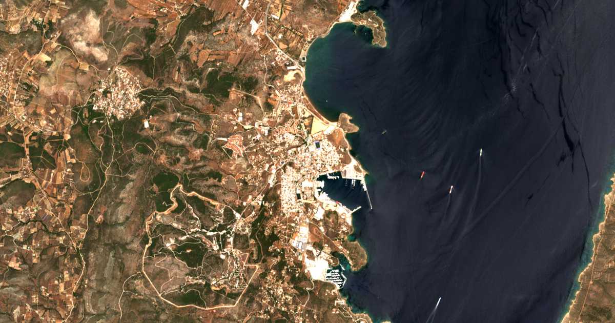 Satelitska karta: Lavrio