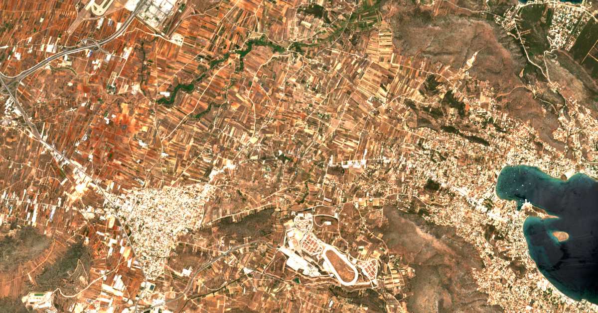 Satelitska karta: Agía Triáda