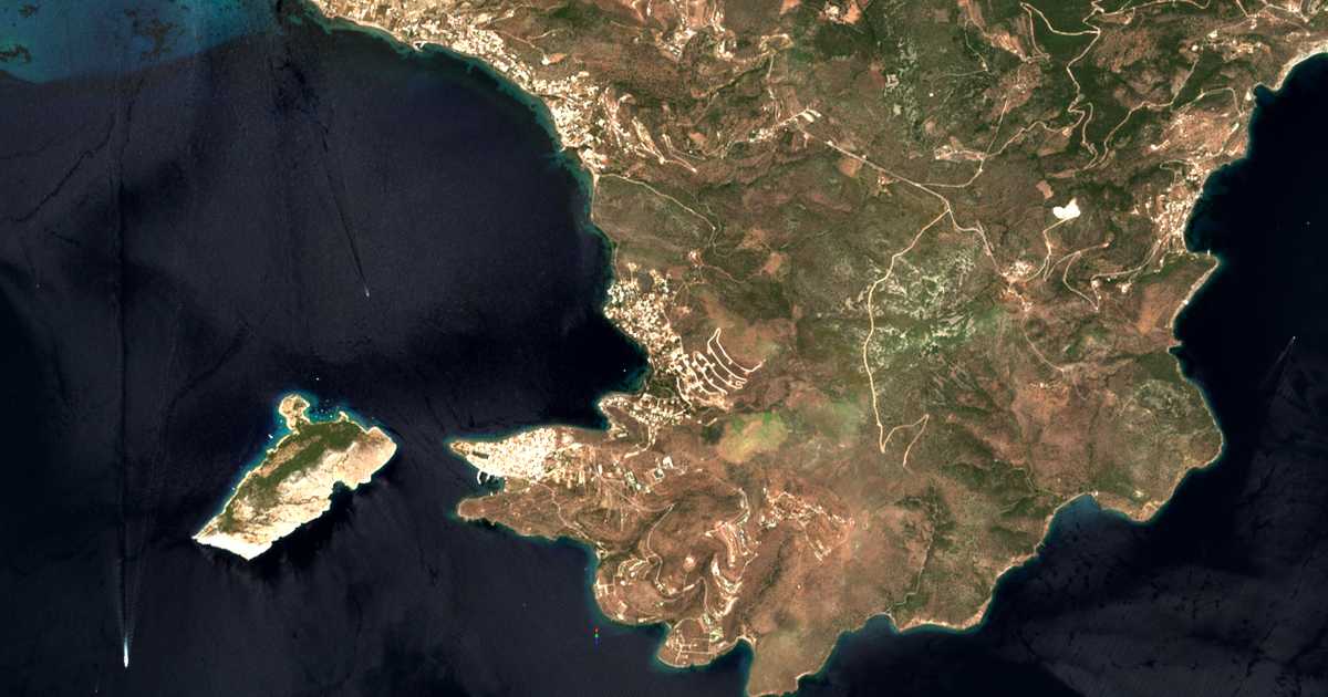 Satelitska karta: Aiginítissa