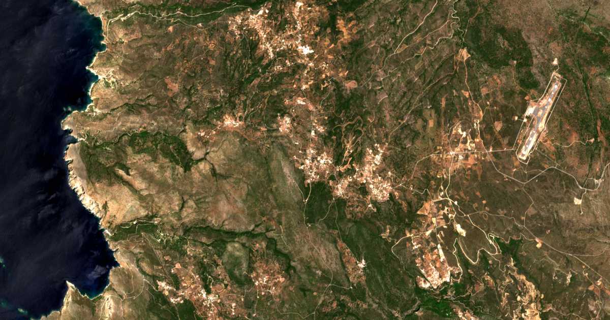 Satelitska karta: Aroniádika