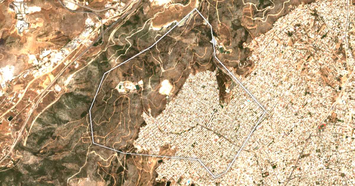 Satelitska snimka s ucrtanom granicom: Dímos Petroúpolis