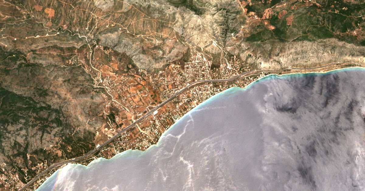 Satelitska karta: Kinéta
